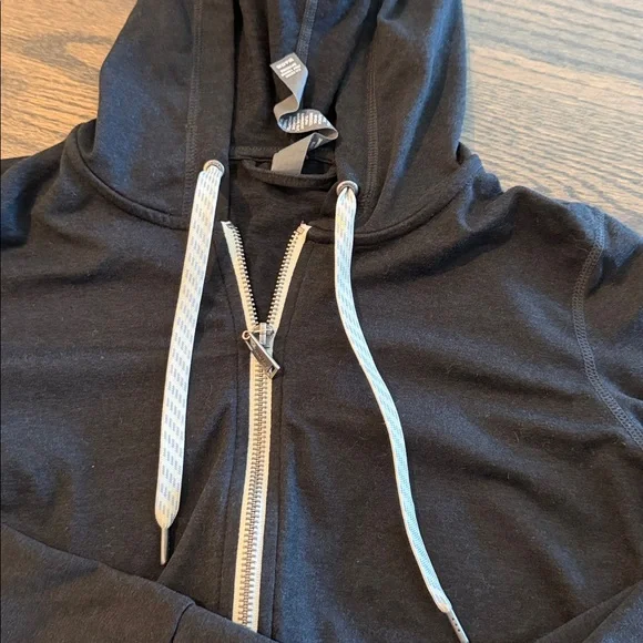 Vuori performance zip hoodie XS - Picture 2 of 3
